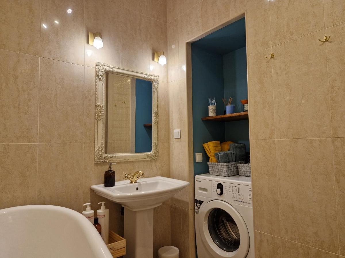 Lovely Apartment In Tallinn Old Town 외부 사진